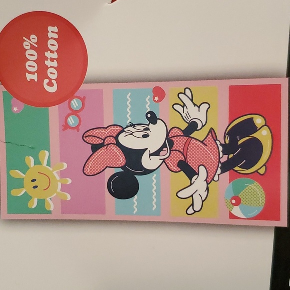 Disney Minnie Mouse Beach Towel - Picture 3 of 8